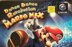 Dance Dance Revolution Mario Mix (Bundle) (w/ pad) on GameCube
